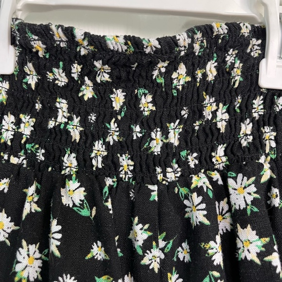 Wild Fable Black floral print flowy shorts - Picture 4 of 5